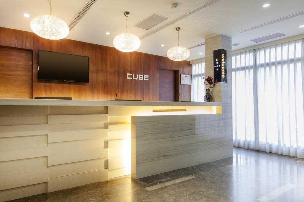 Hotel Cube ไถจง ภายนอก รูปภาพ